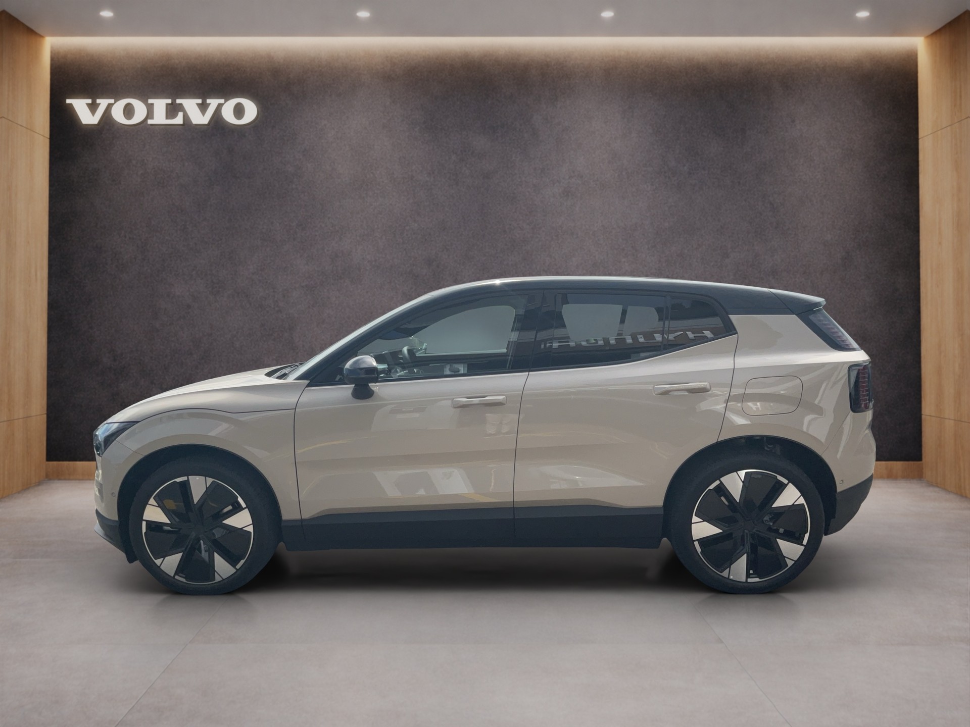 VOLVO EX30 E60 Twin Ultra Performance AWD-image-1