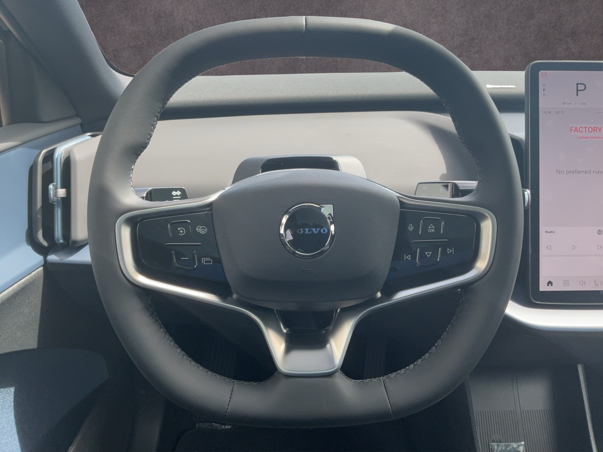 VOLVO EX30 E60 Twin Ultra Performance AWD-image-11