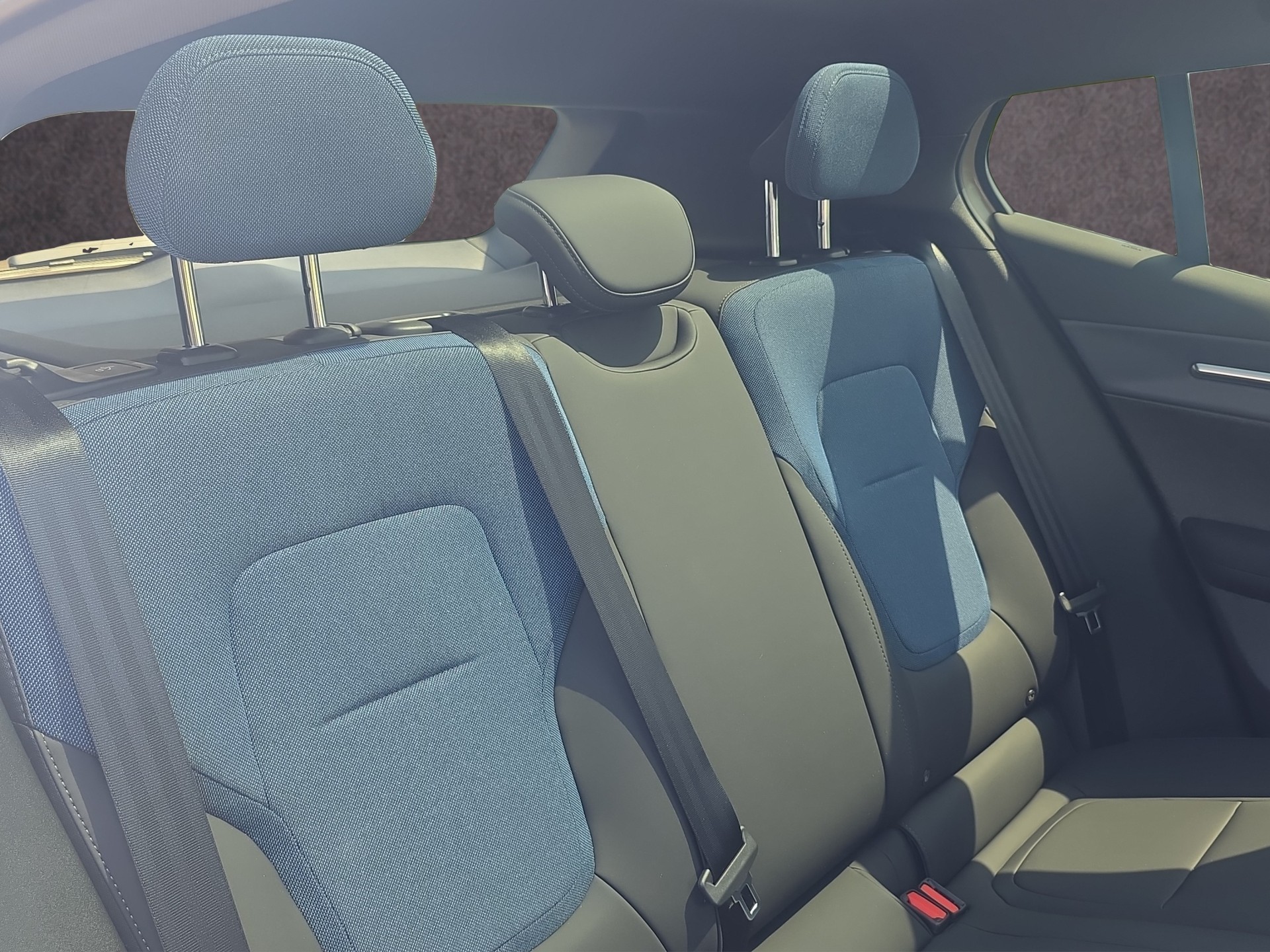 VOLVO EX30 E60 Twin Ultra Performance AWD-image-17