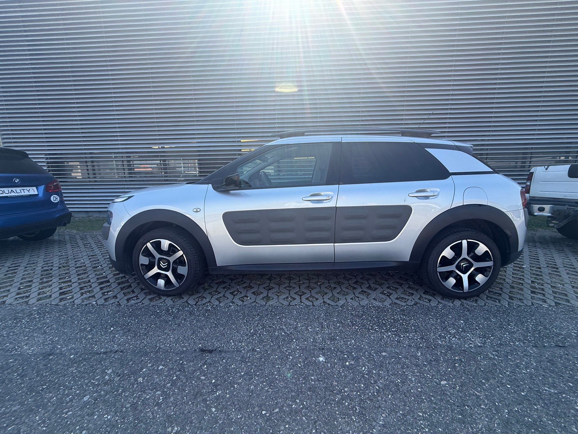 CITROEN C4 Cactus 1.6 BlueHDi Shine ETG6-image-4