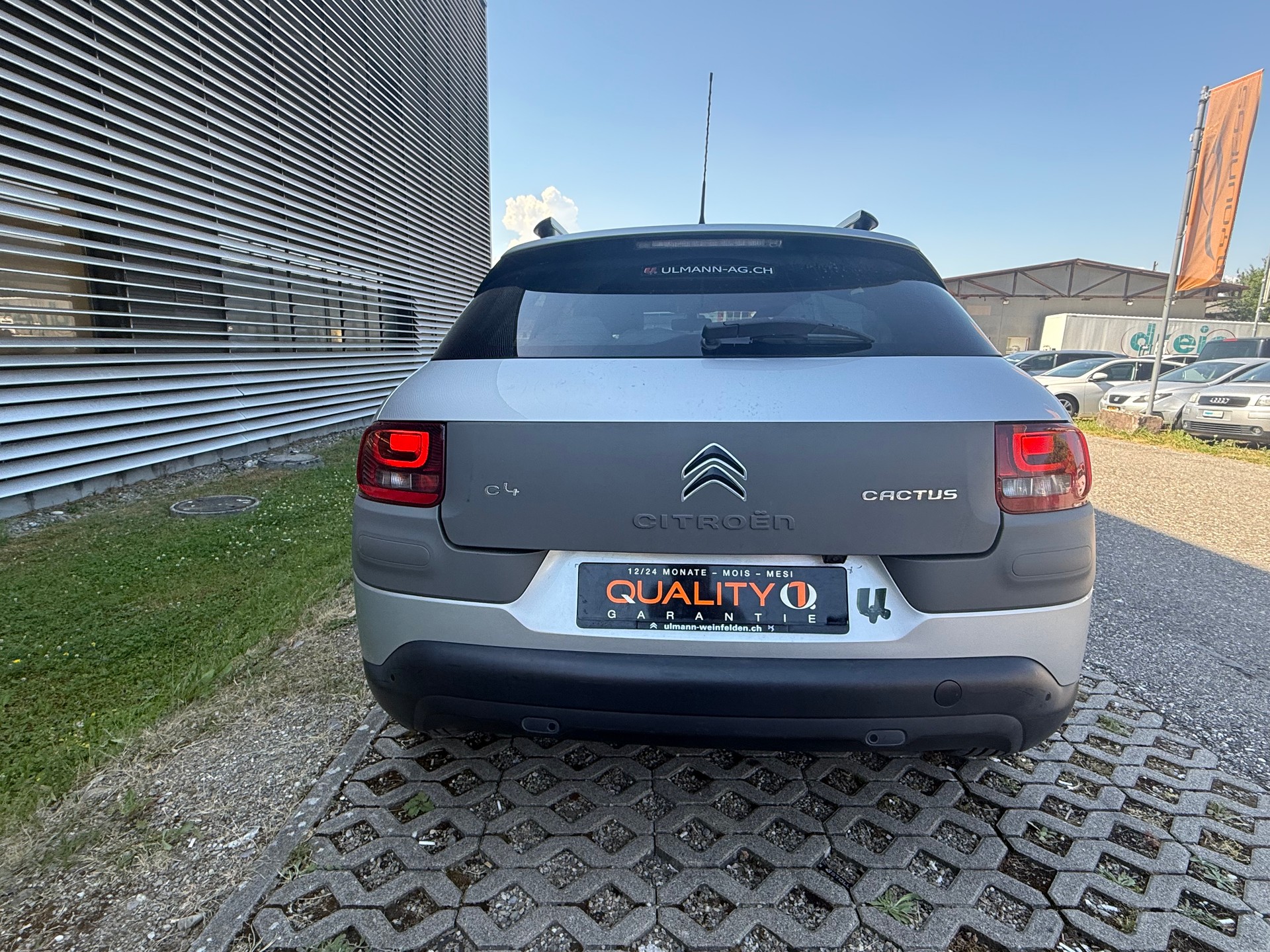 CITROEN C4 Cactus 1.6 BlueHDi Shine ETG6-image-5