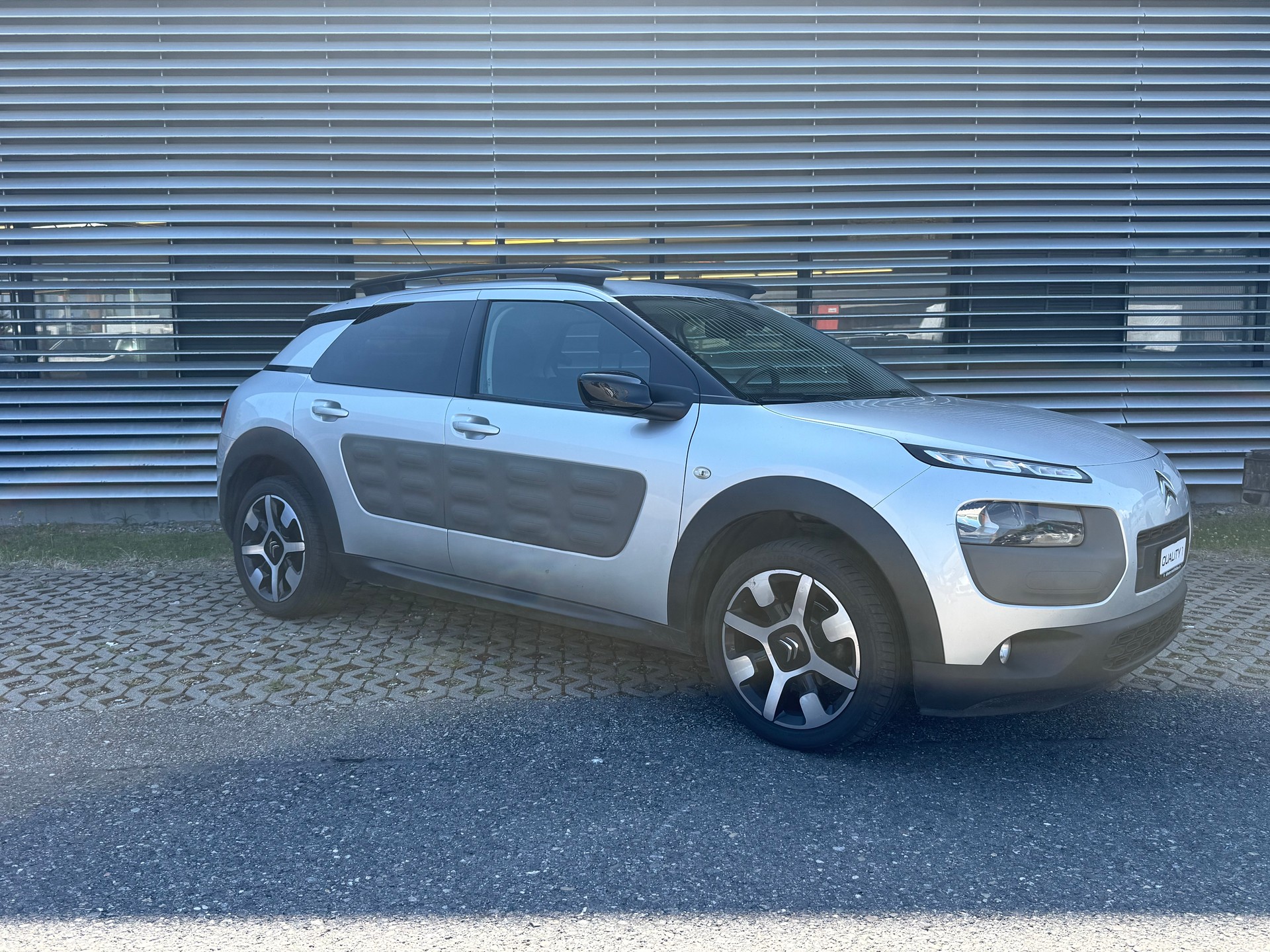 CITROEN C4 Cactus 1.6 BlueHDi Shine ETG6-image-11