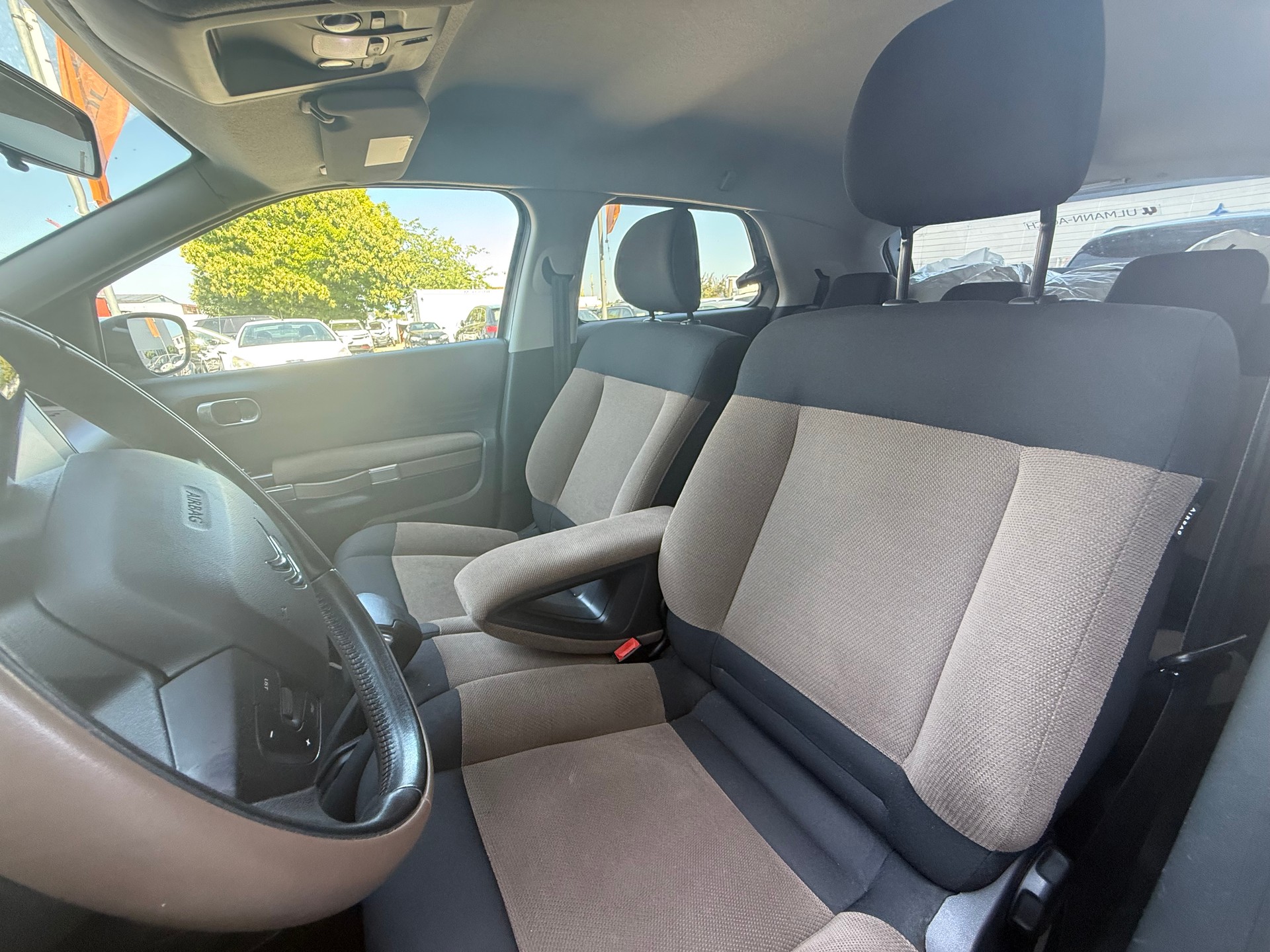 CITROEN C4 Cactus 1.6 BlueHDi Shine ETG6-image-8