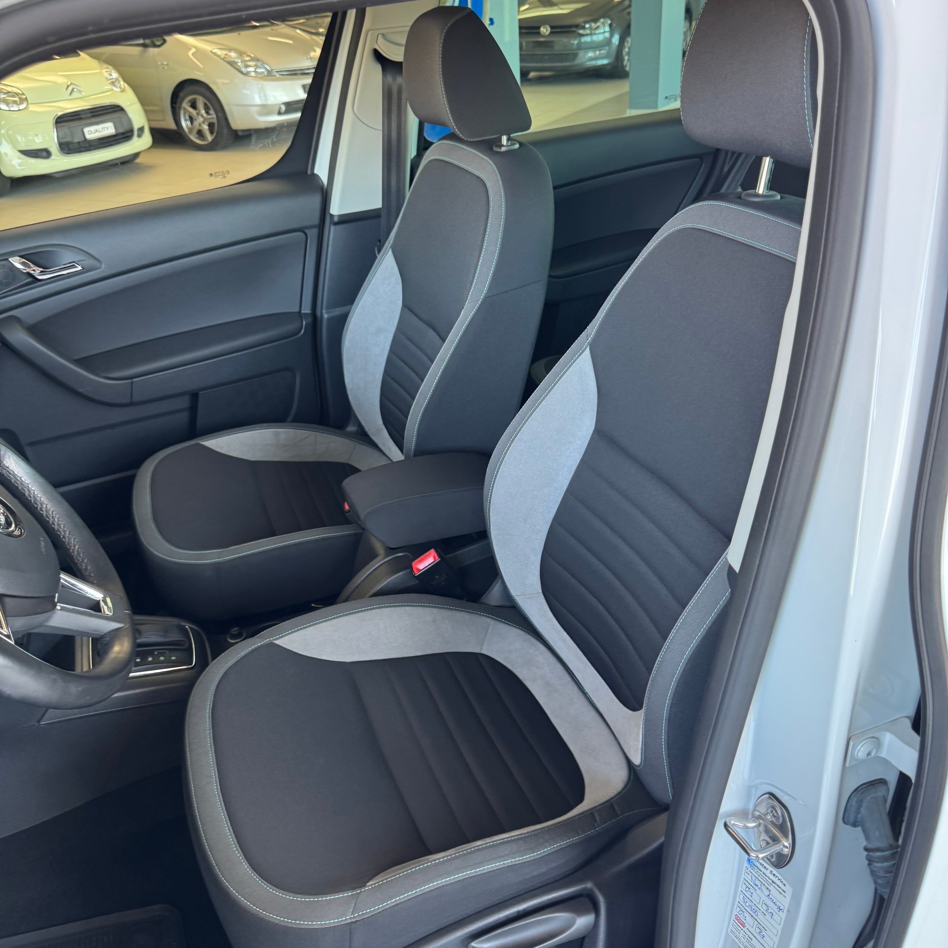 SKODA Yeti 1.4 TSI Swiss Joy DSG 4x2-image-14