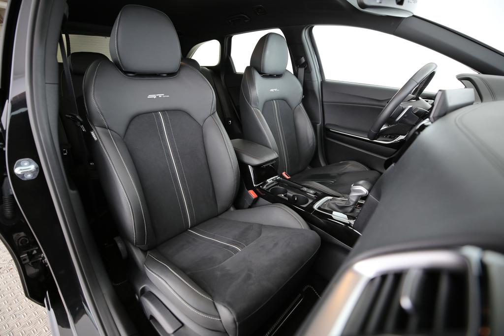 KIA Ceed SW 1.5 T-GDi MHEV GT-Line-image-10