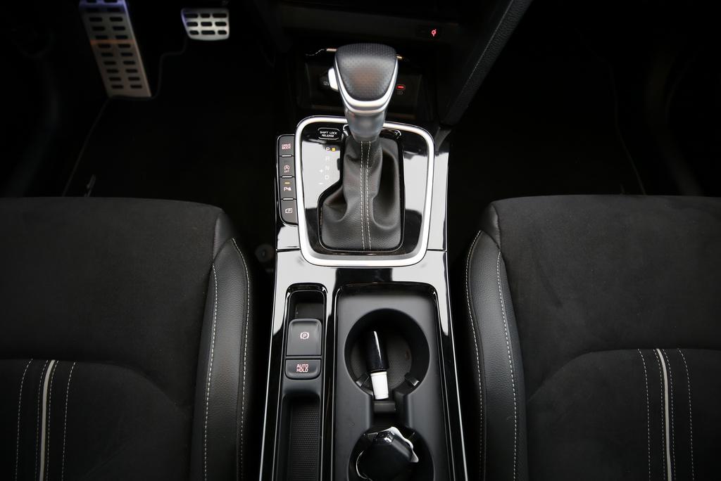 KIA Ceed SW 1.5 T-GDi MHEV GT-Line-image-8