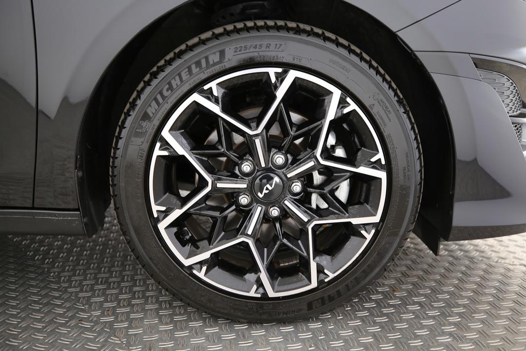 KIA Ceed SW 1.5 T-GDi MHEV GT-Line-image-11