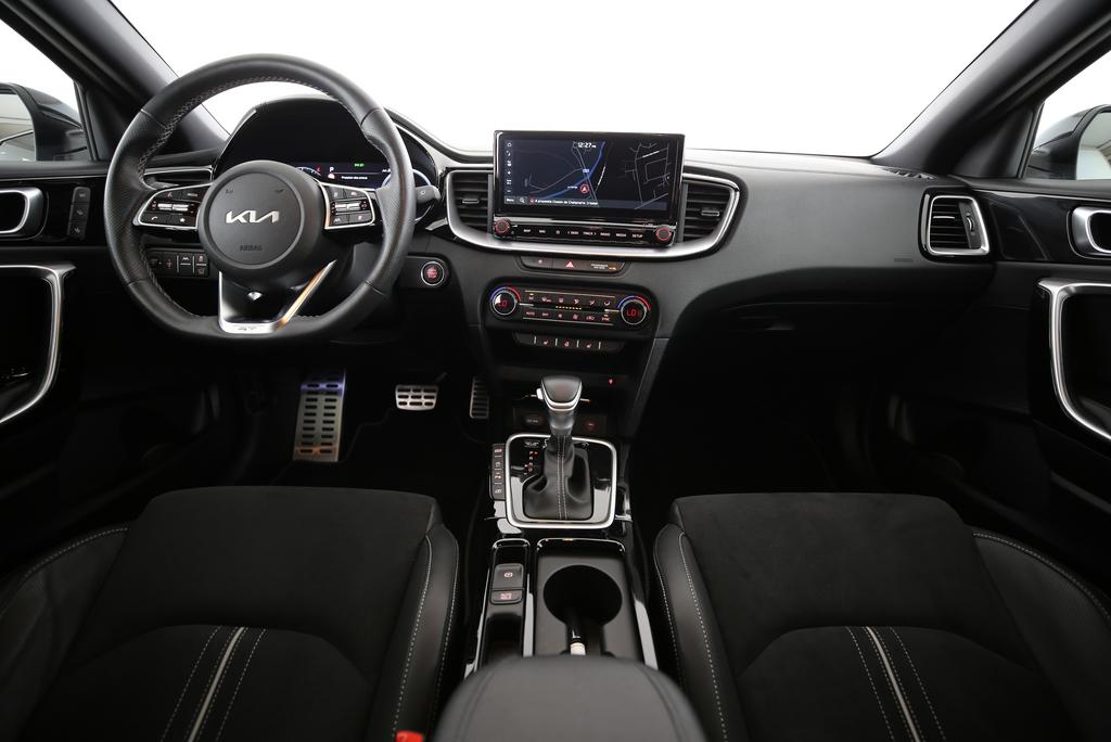 KIA Ceed SW 1.5 T-GDi MHEV GT-Line-image-4