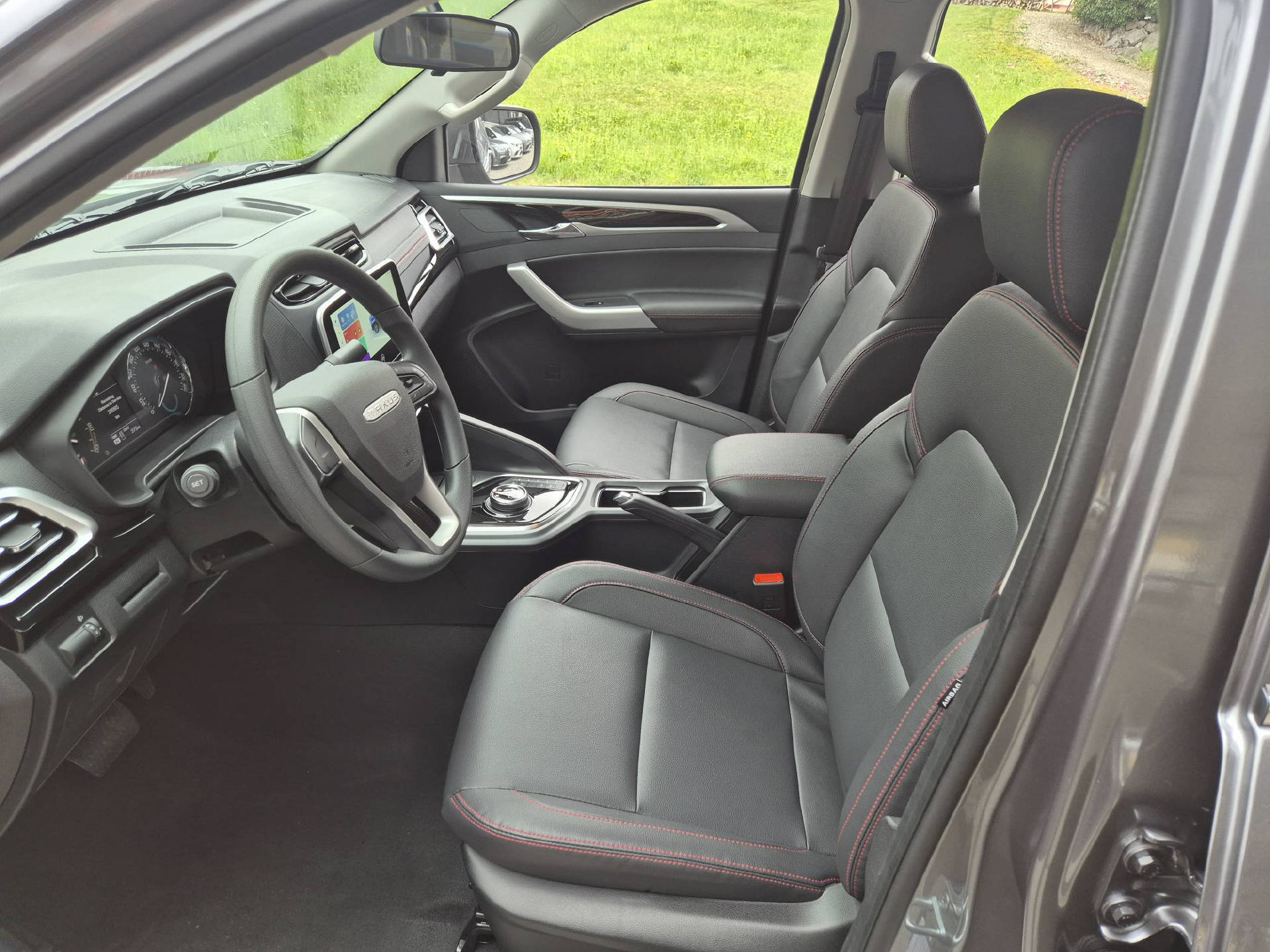 MAXUS T90 EV E-Motor 89kWh Elite-image-8