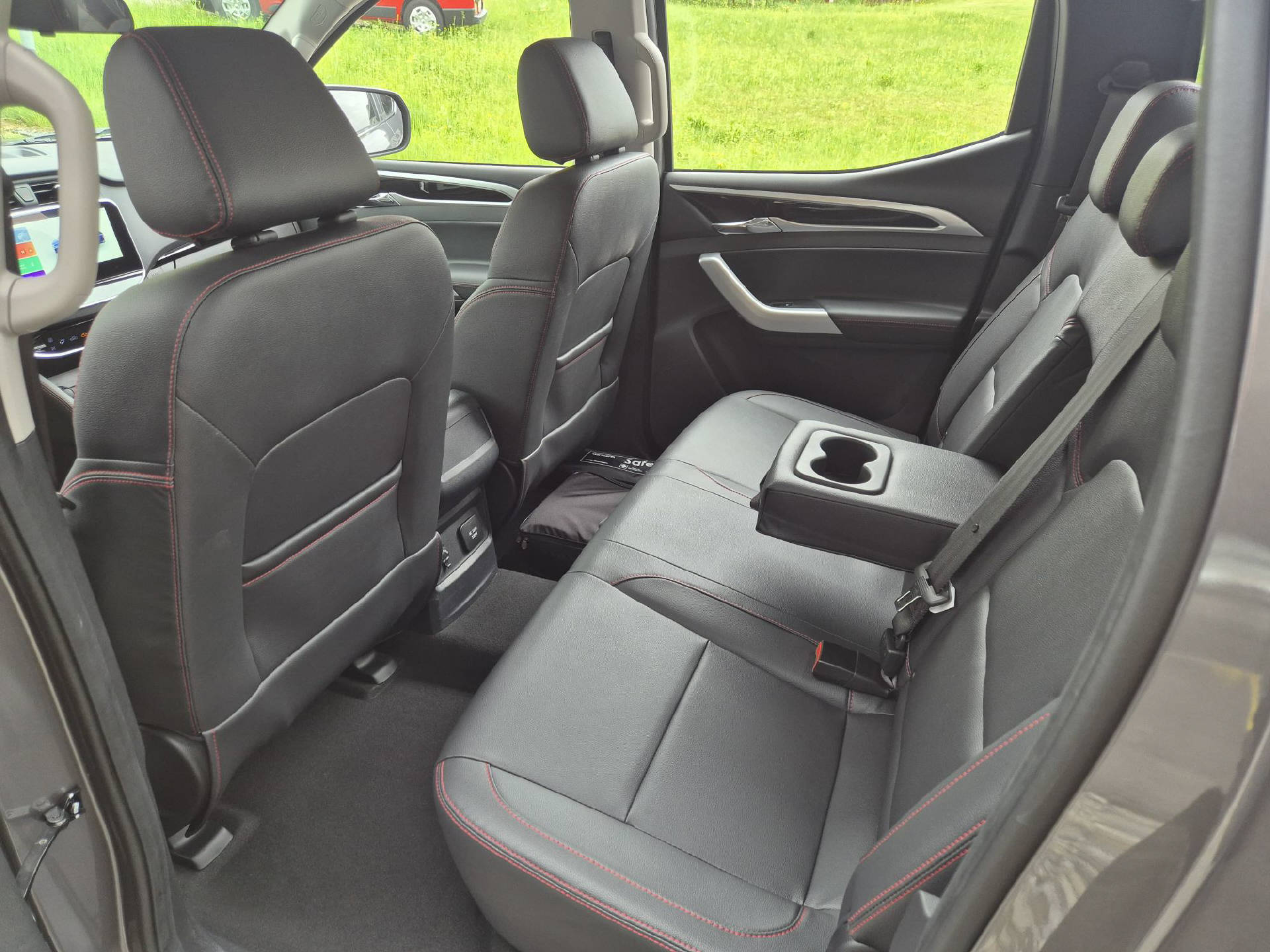 MAXUS T90 EV E-Motor 89kWh Elite-image-12