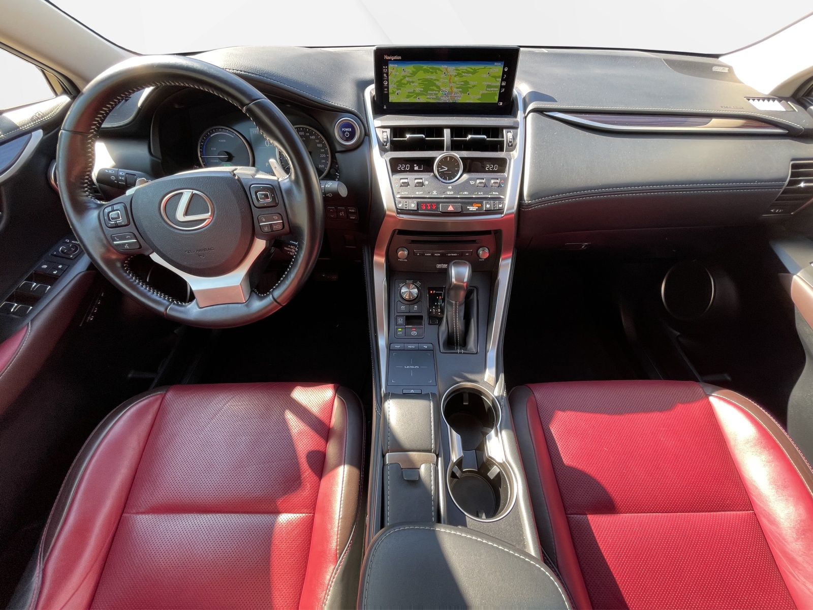 LEXUS NX 300h Excellence-image-10