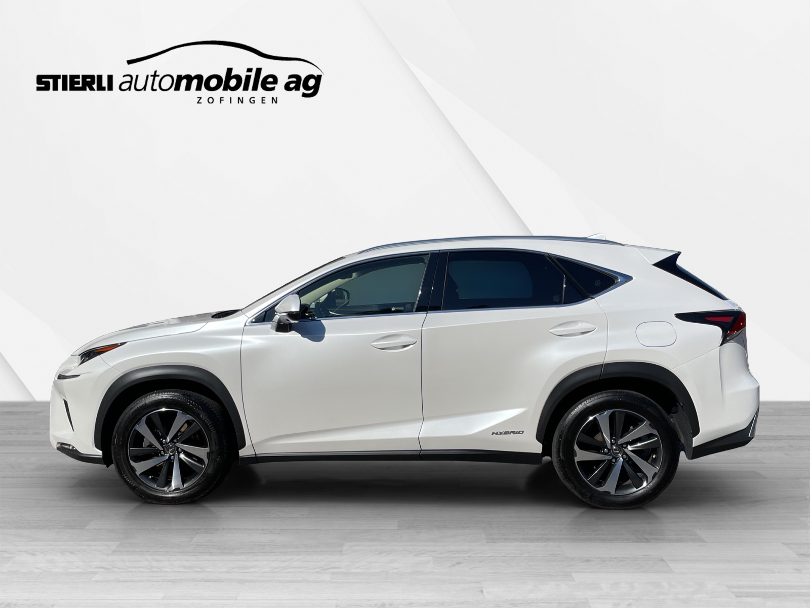 LEXUS NX 300h Excellence-image-7