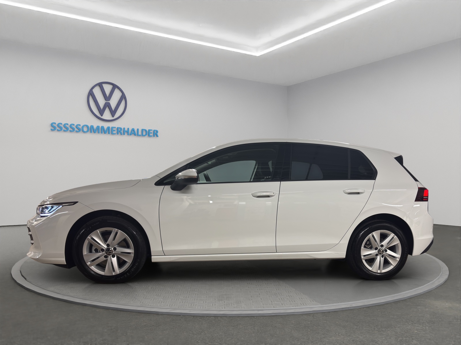 VW Golf 1.5 e TSI mHEV Value DSG-showroom-element-1