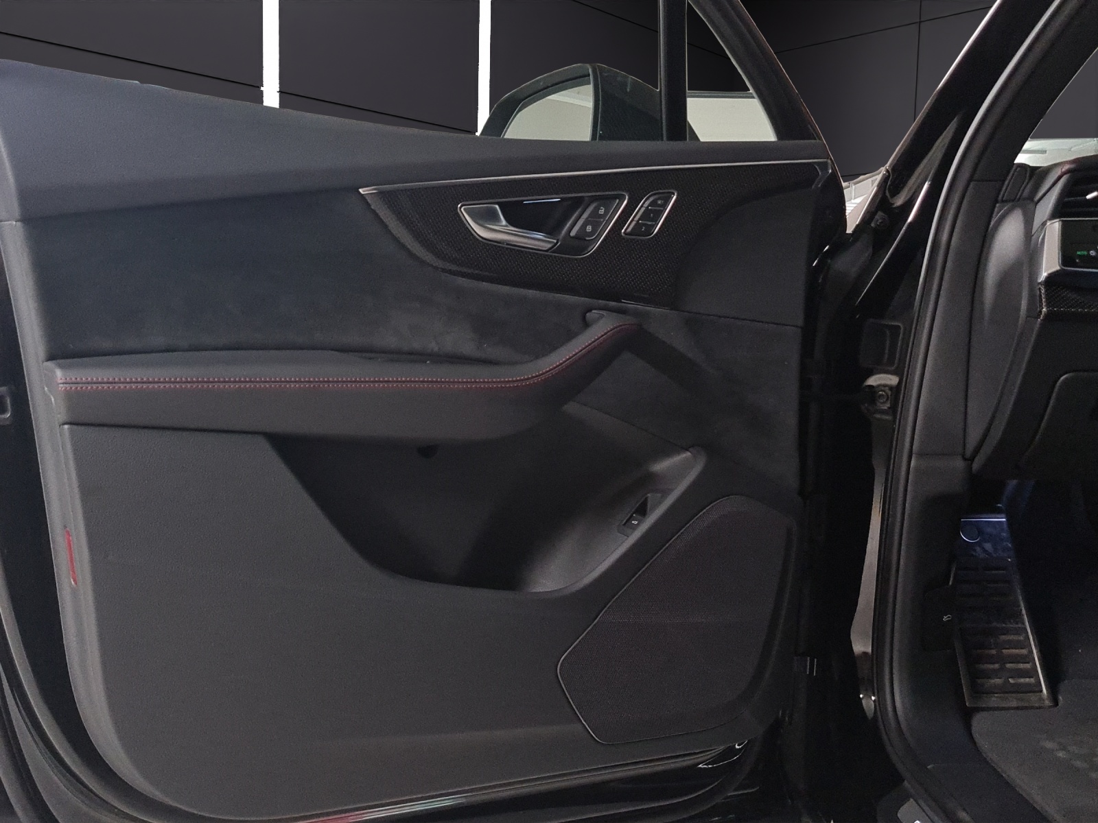 AUDI SQ7 TFSI quattro tiptronic-image-6