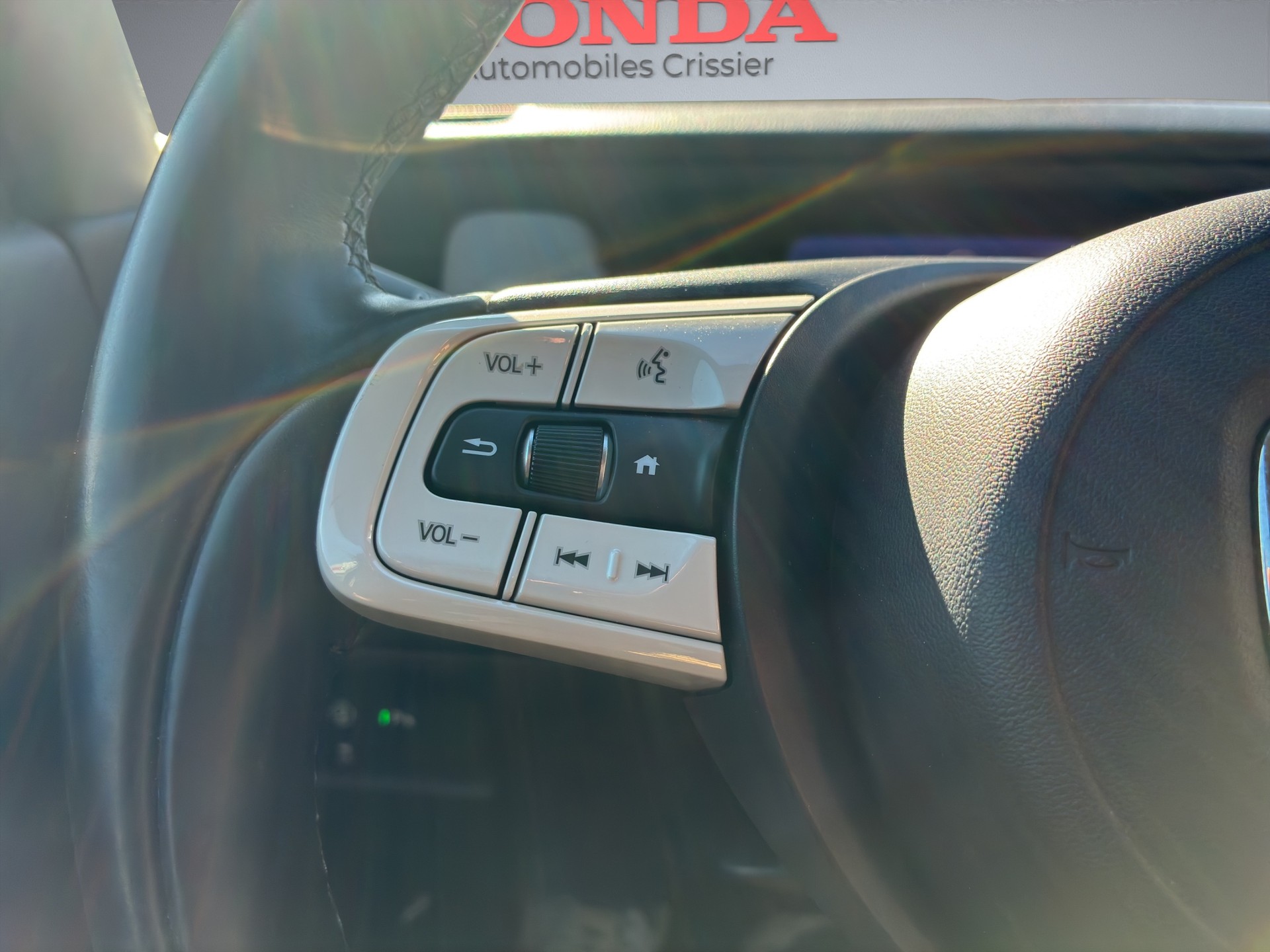 HONDA Jazz 1.5 i-MMD Crosstar Executive-image-13
