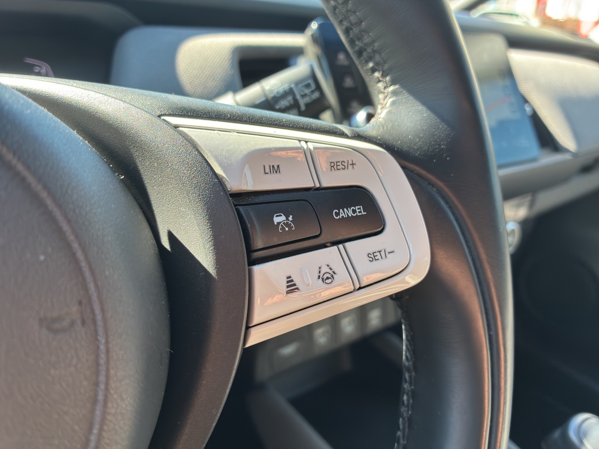 HONDA Jazz 1.5 i-MMD Crosstar Executive-image-10