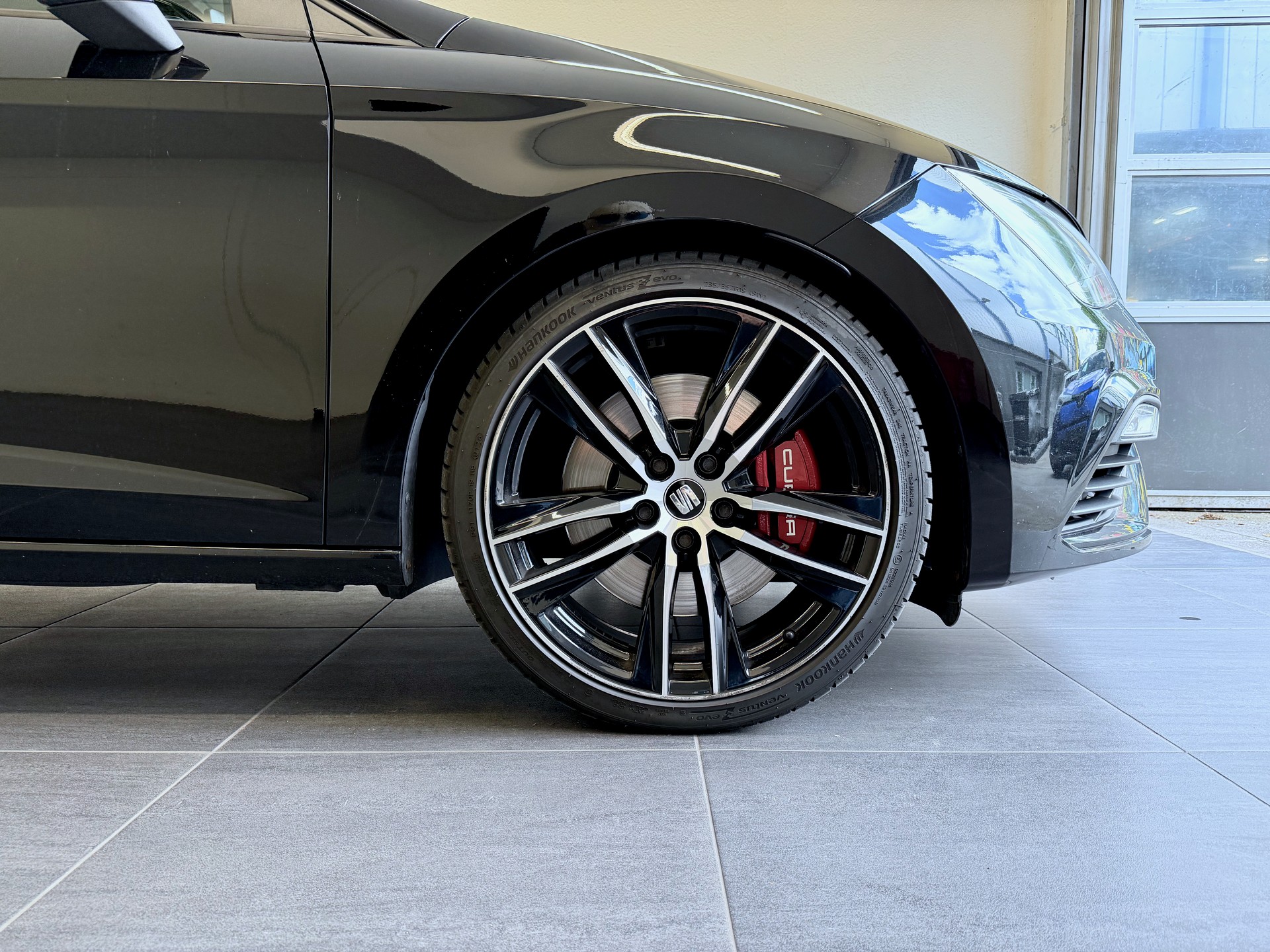 SEAT Leon ST 2.0 TSI Cupra 300 4 Drive DSG-image-5