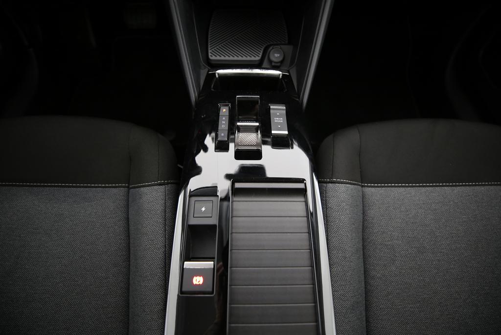 CITROEN e-C4 Swiss Edition-image-9