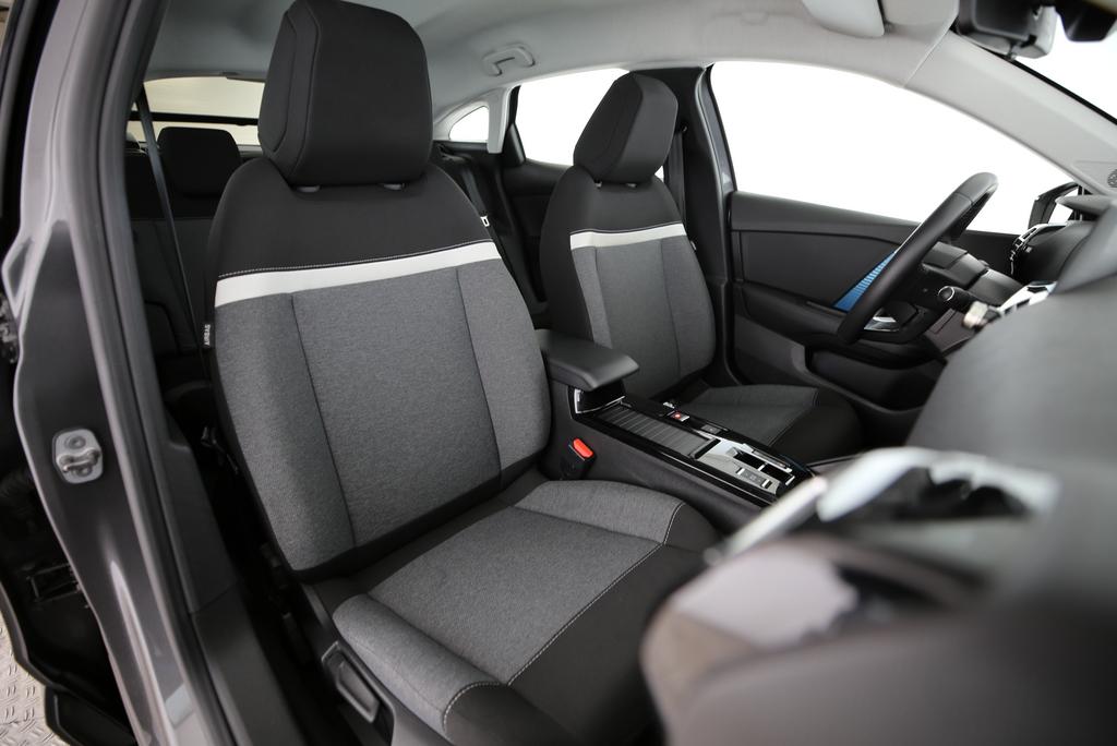 CITROEN e-C4 Swiss Edition-image-10