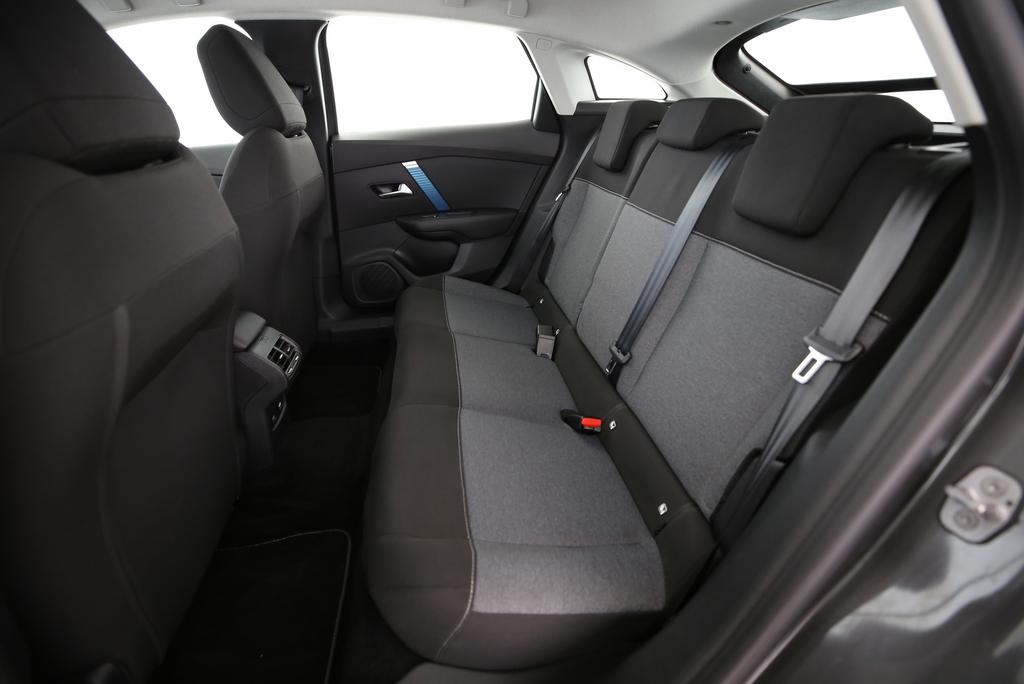 CITROEN e-C4 Swiss Edition-image-11