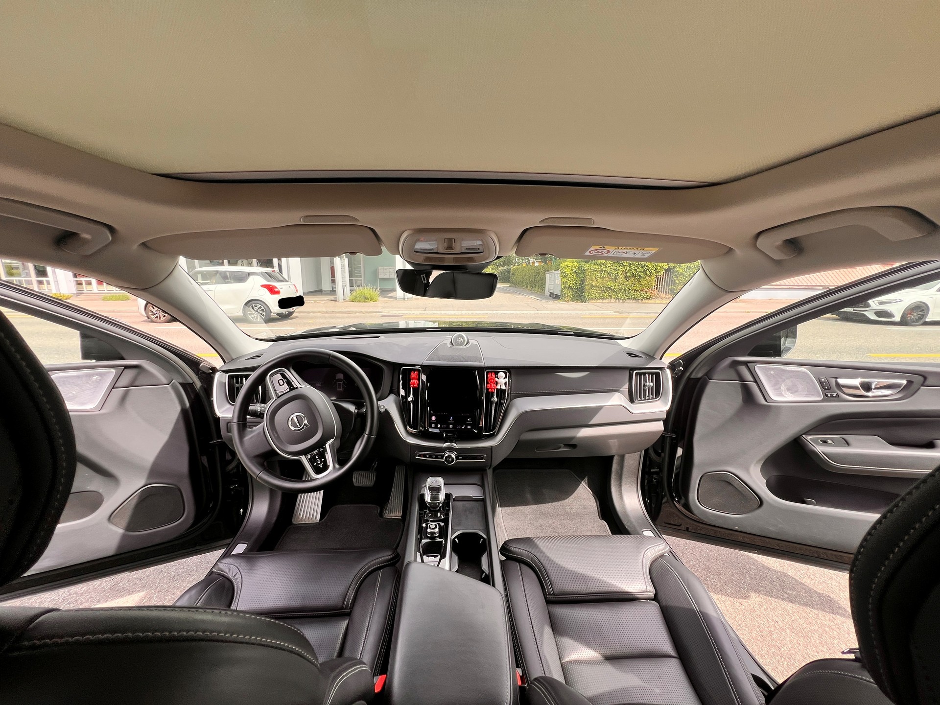 VOLVO 2.0 T8 TE XCENTRIC eAWD-image-4