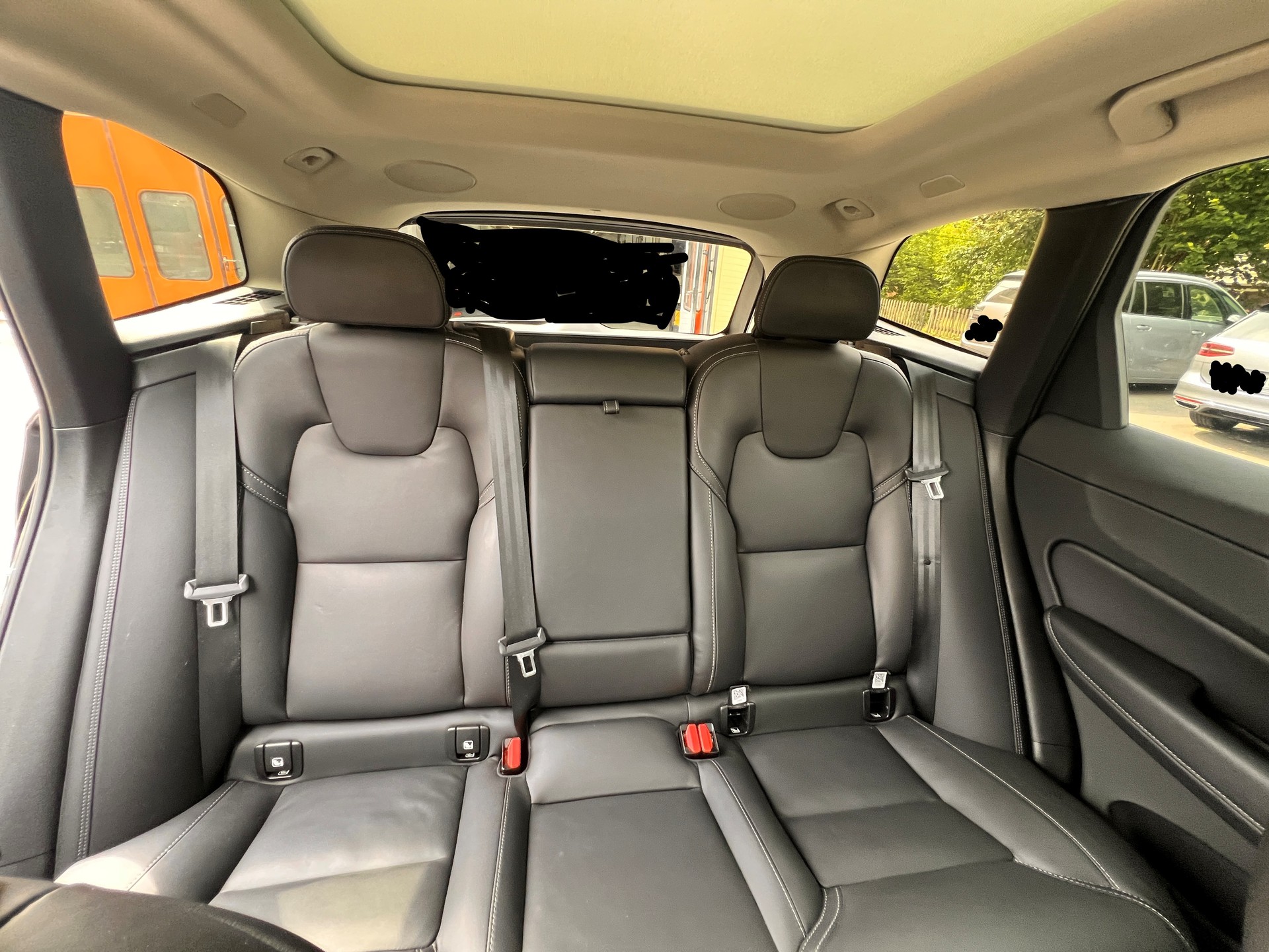 VOLVO 2.0 T8 TE XCENTRIC eAWD-image-3