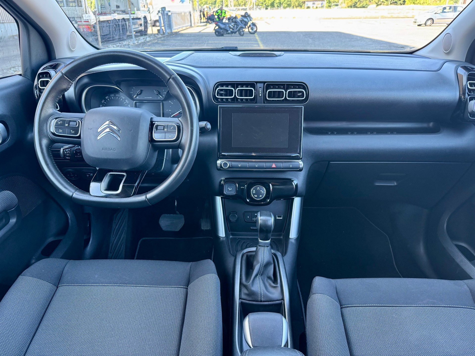 CITROEN C3 Aircross 1.2i PureTech Feel EAT-image-7