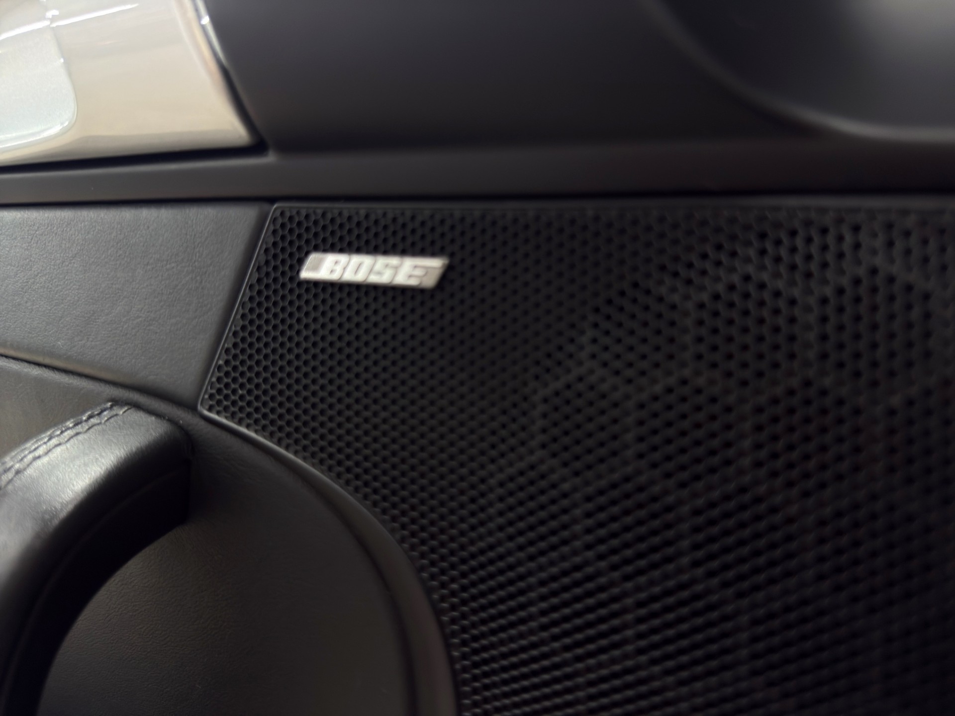 PORSCHE 911 Carrera 4-image-20