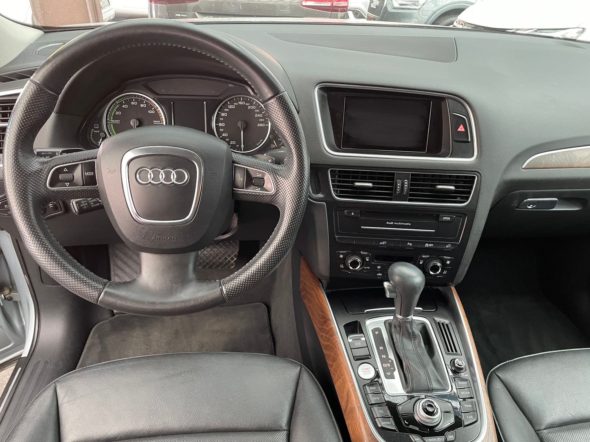 AUDI Q5 2.0 TFSI hybrid quattro tiptronic-image-10