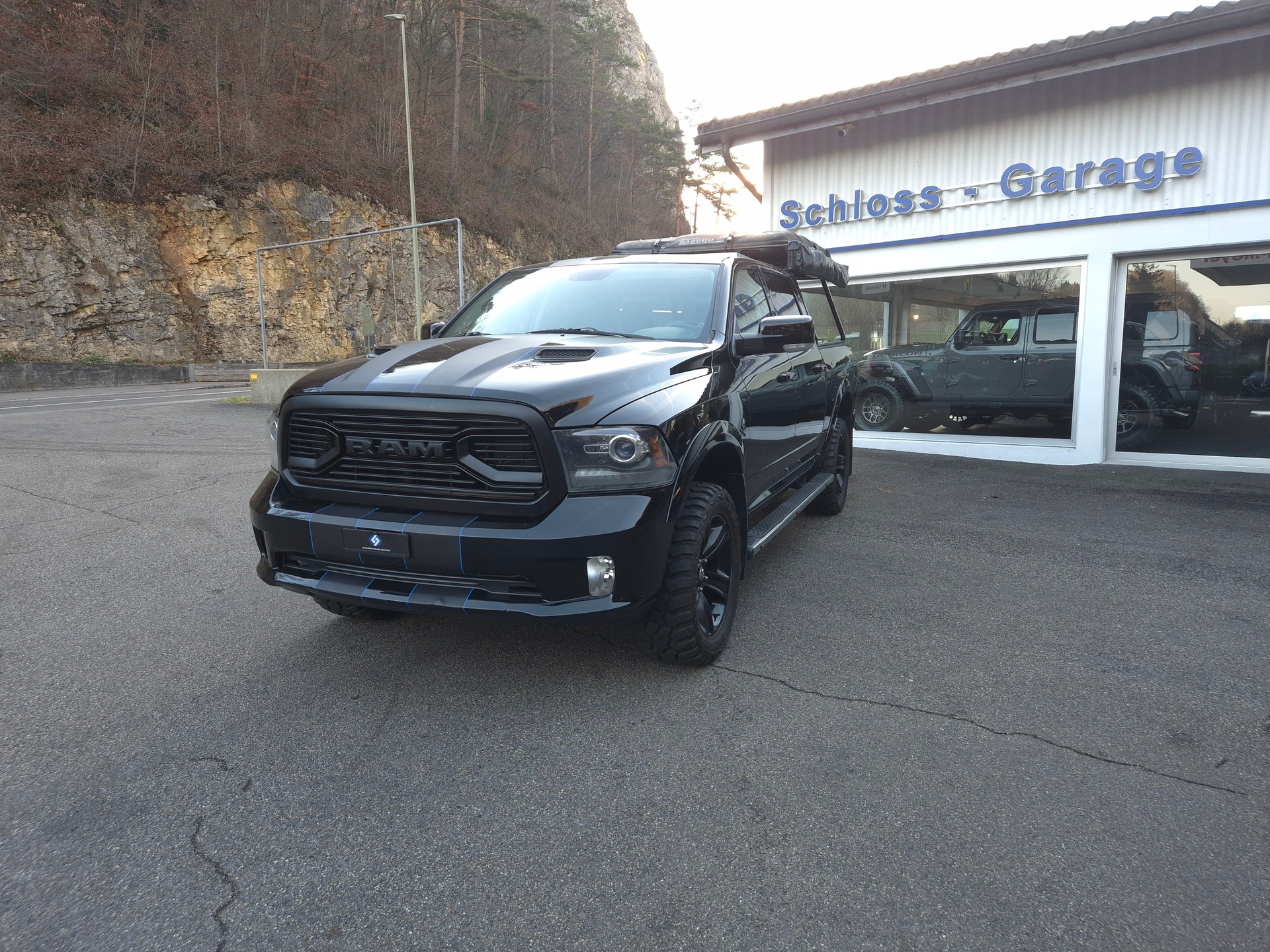 DODGE Ram Sport 5.7L V8-image-4