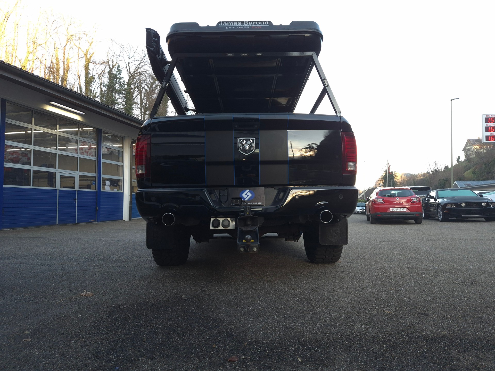 DODGE Ram Sport 5.7L V8-image-12