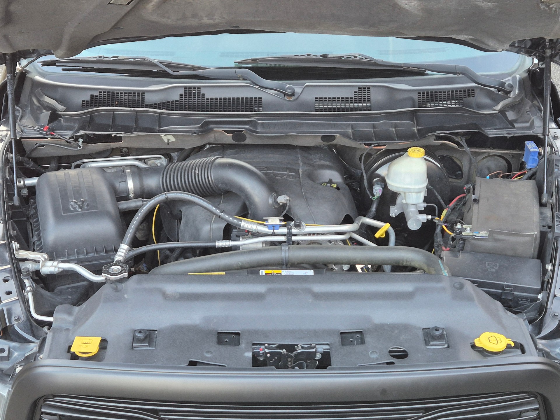 DODGE Ram Sport 5.7L V8-image-31