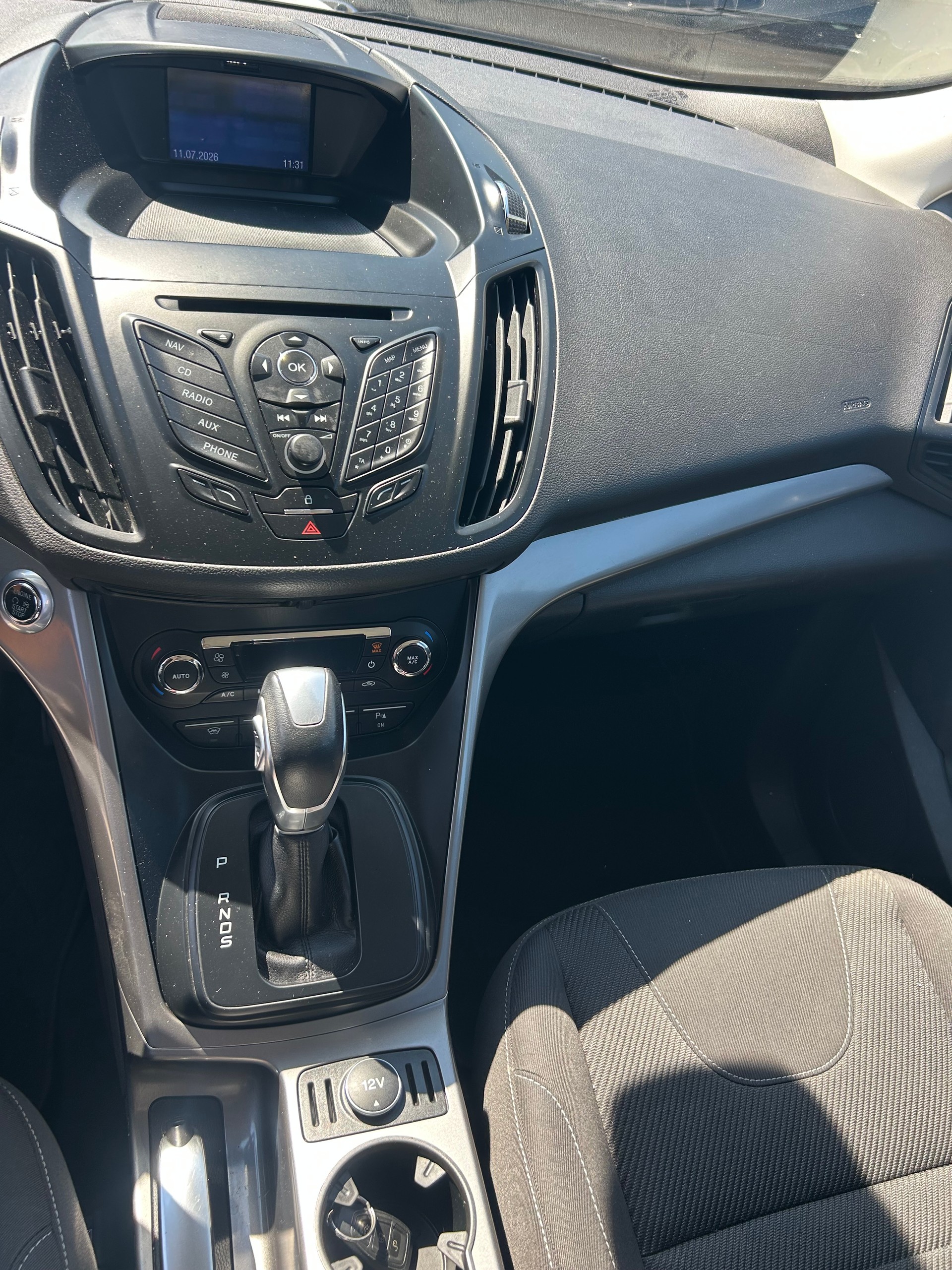 FORD Kuga 2.0 TDCi Carving 4WD PowerShift-image-12