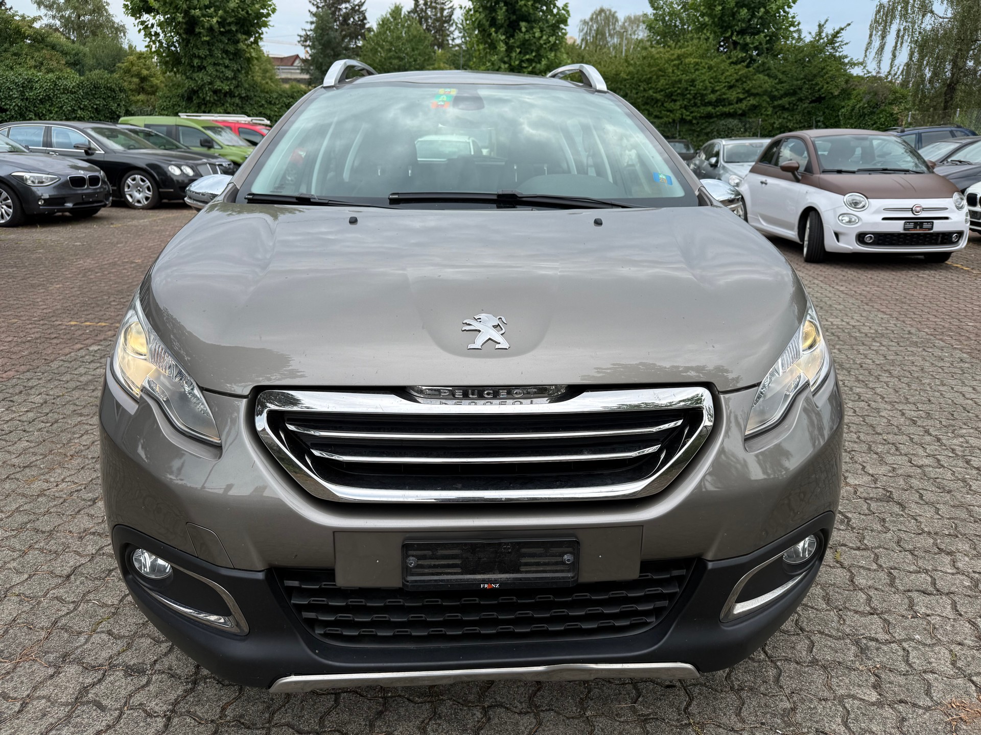 PEUGEOT 2008 1.6 e-HDi Allure EGS6-image-1