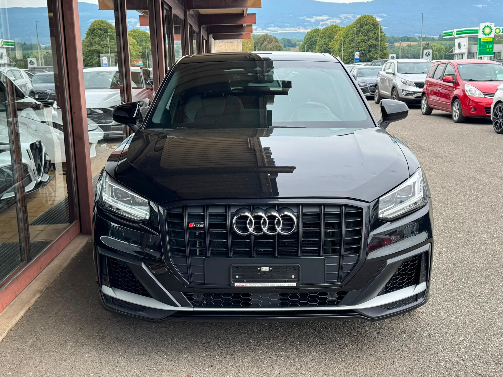 AUDI SQ2 TFSI quattro S-tronic-image-2