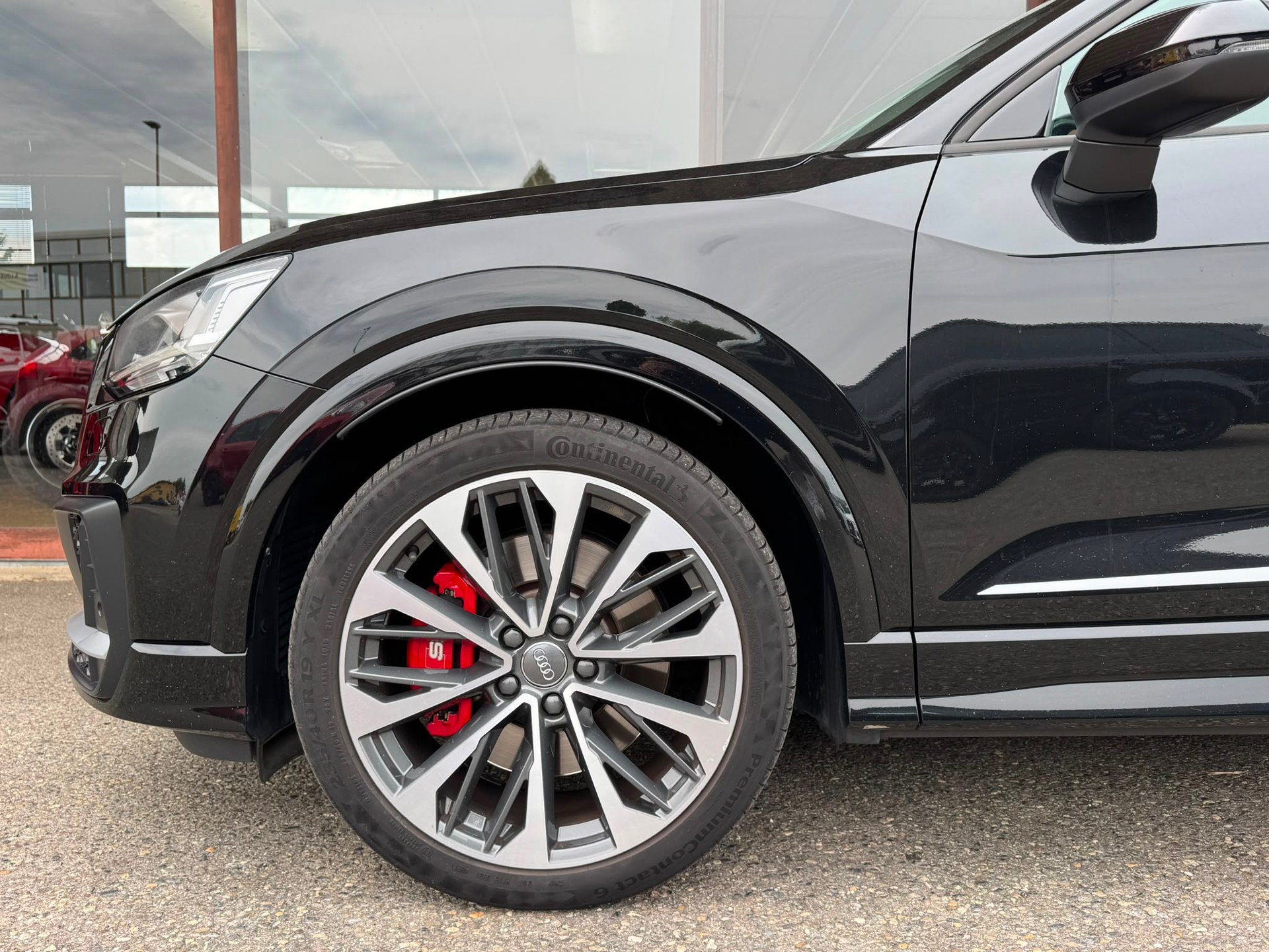 AUDI SQ2 TFSI quattro S-tronic-image-5