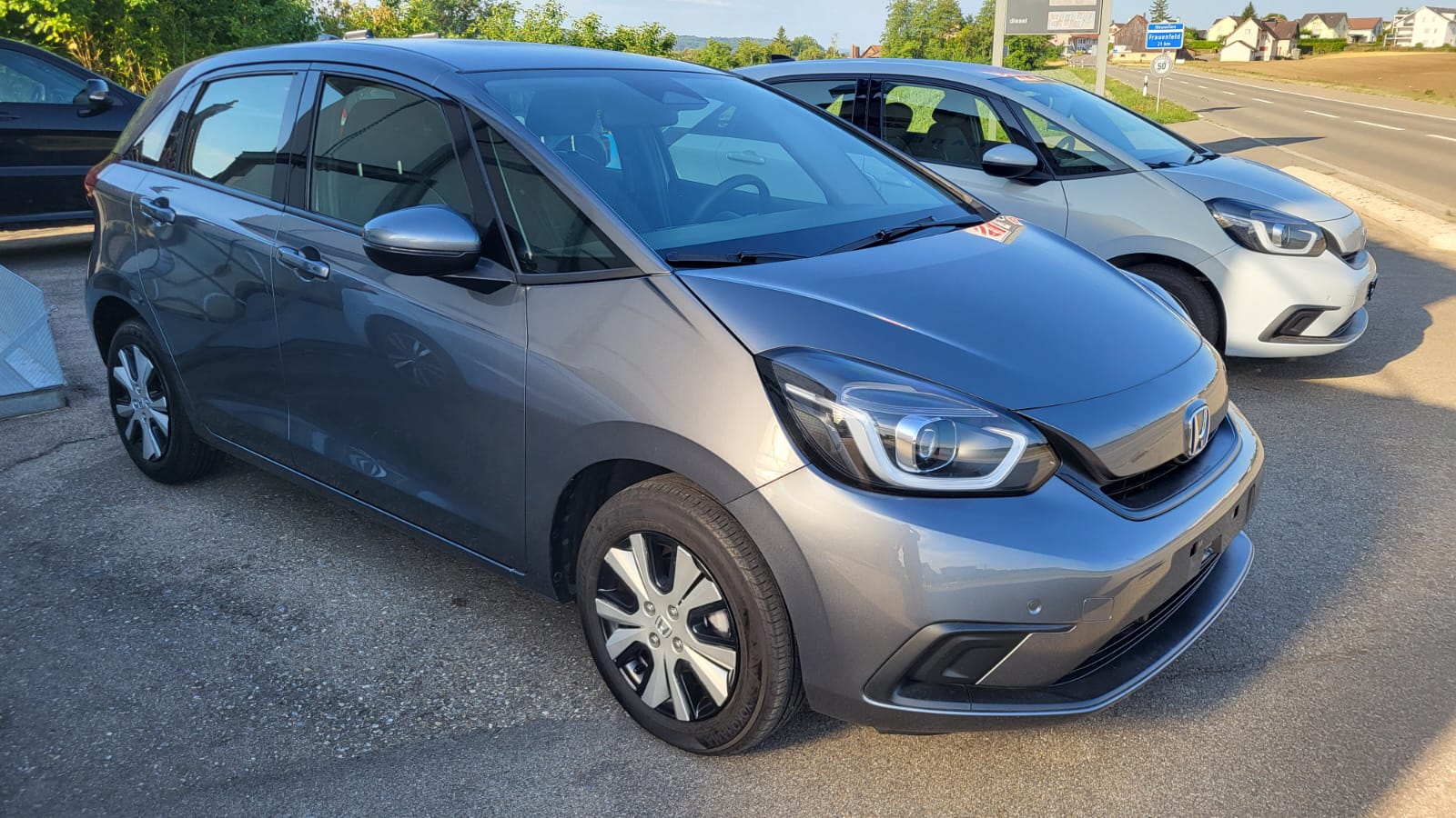 HONDA Jazz 1.5i-MMD Elegance E-CVT-image-1