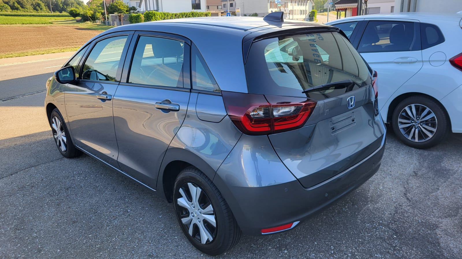 HONDA Jazz 1.5i-MMD Elegance E-CVT-image-2
