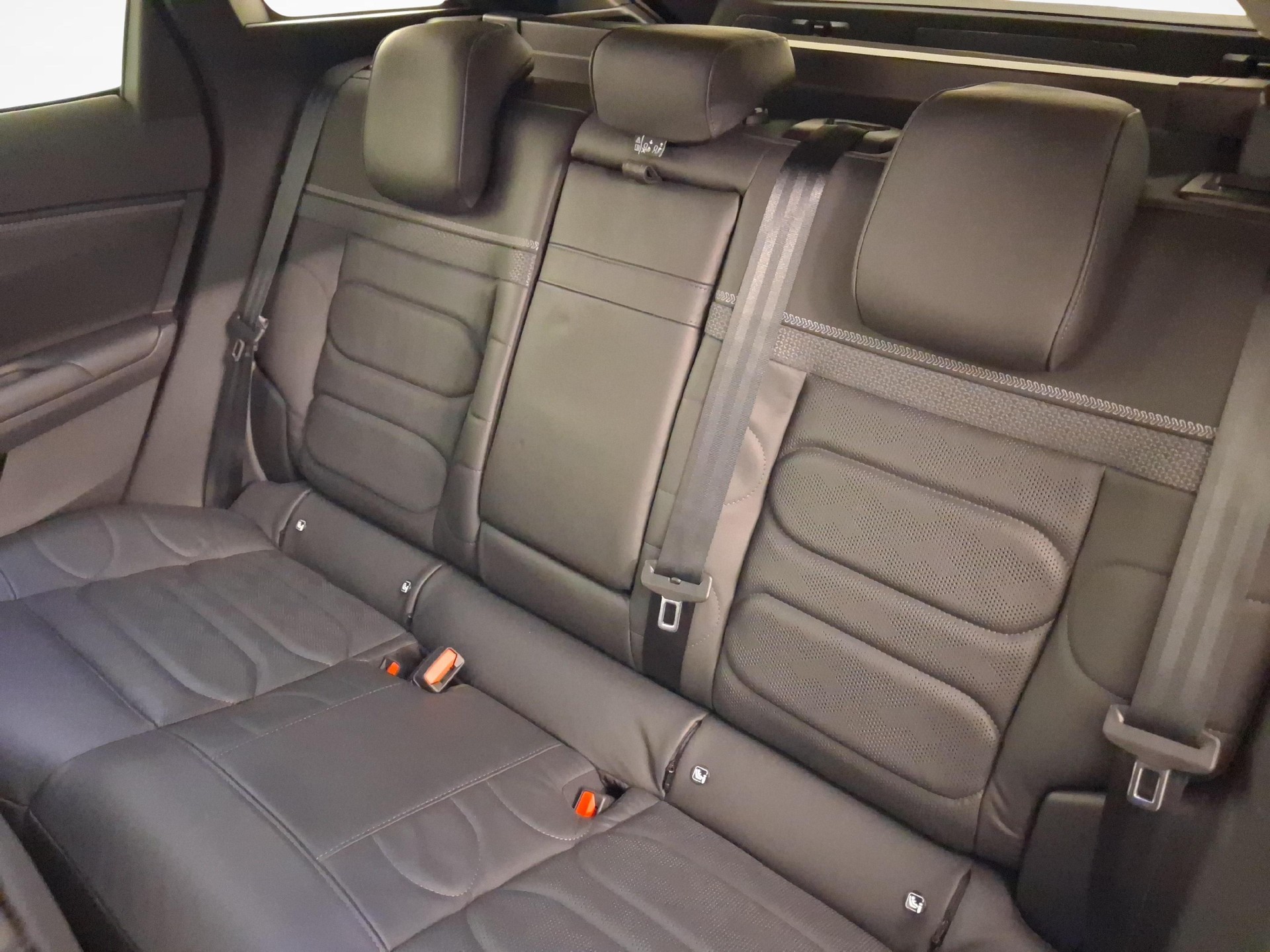 CITROEN C5 X 1.6 Plug-in Hybrid Shine-image-10