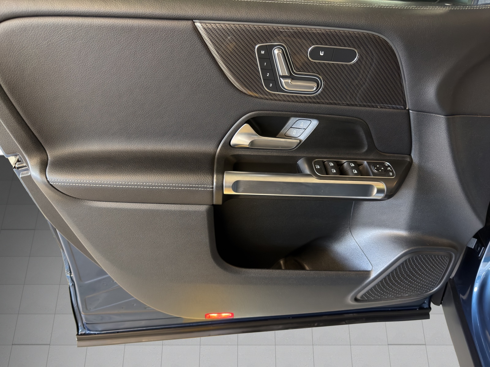 MERCEDES-BENZ GLB 220 d AMG Line 8G-Tronic-image-7