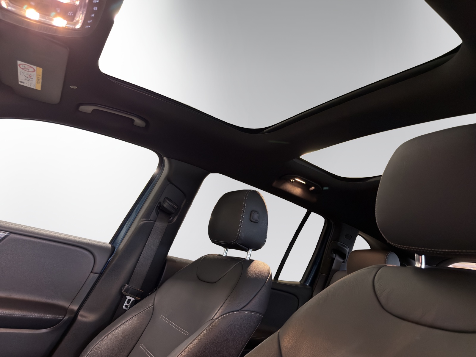 MERCEDES-BENZ GLB 220 d AMG Line 8G-Tronic-image-9