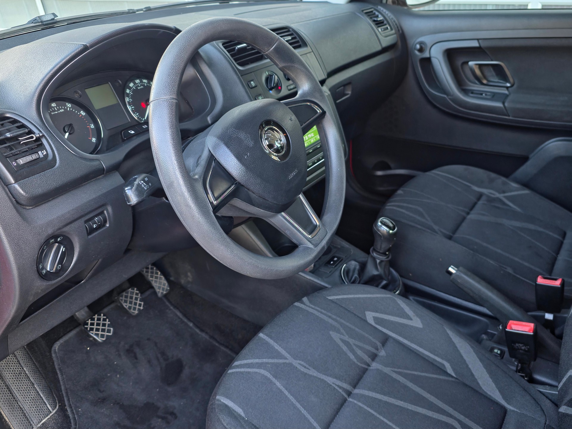SKODA Fabia 1.2 TSI Ambition Plus-image-5
