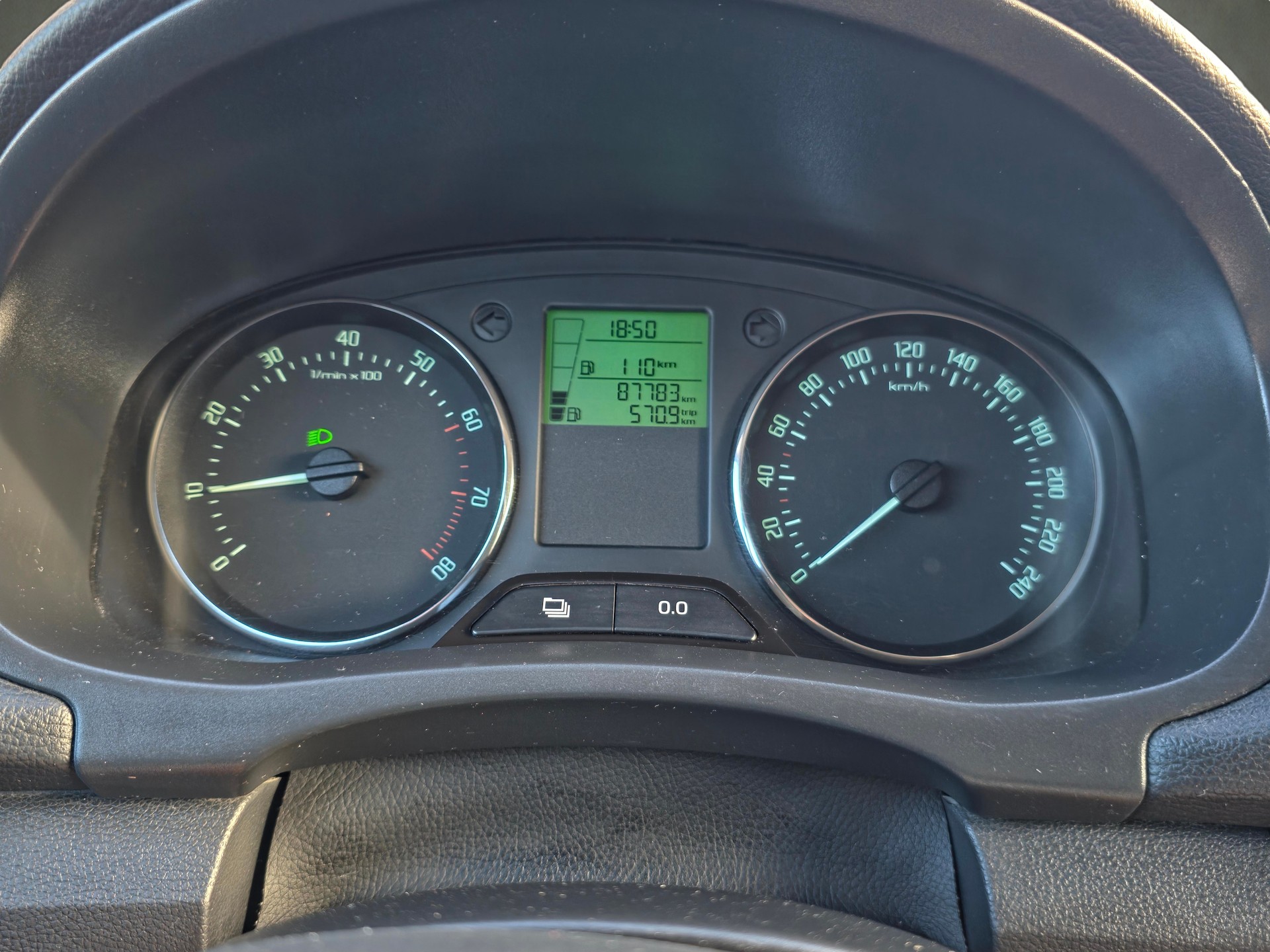 SKODA Fabia 1.2 TSI Ambition Plus-image-9