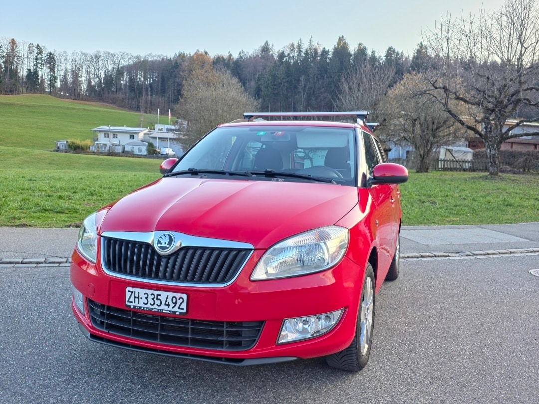 SKODA Fabia 1.2 TSI Ambition Plus-image-0
