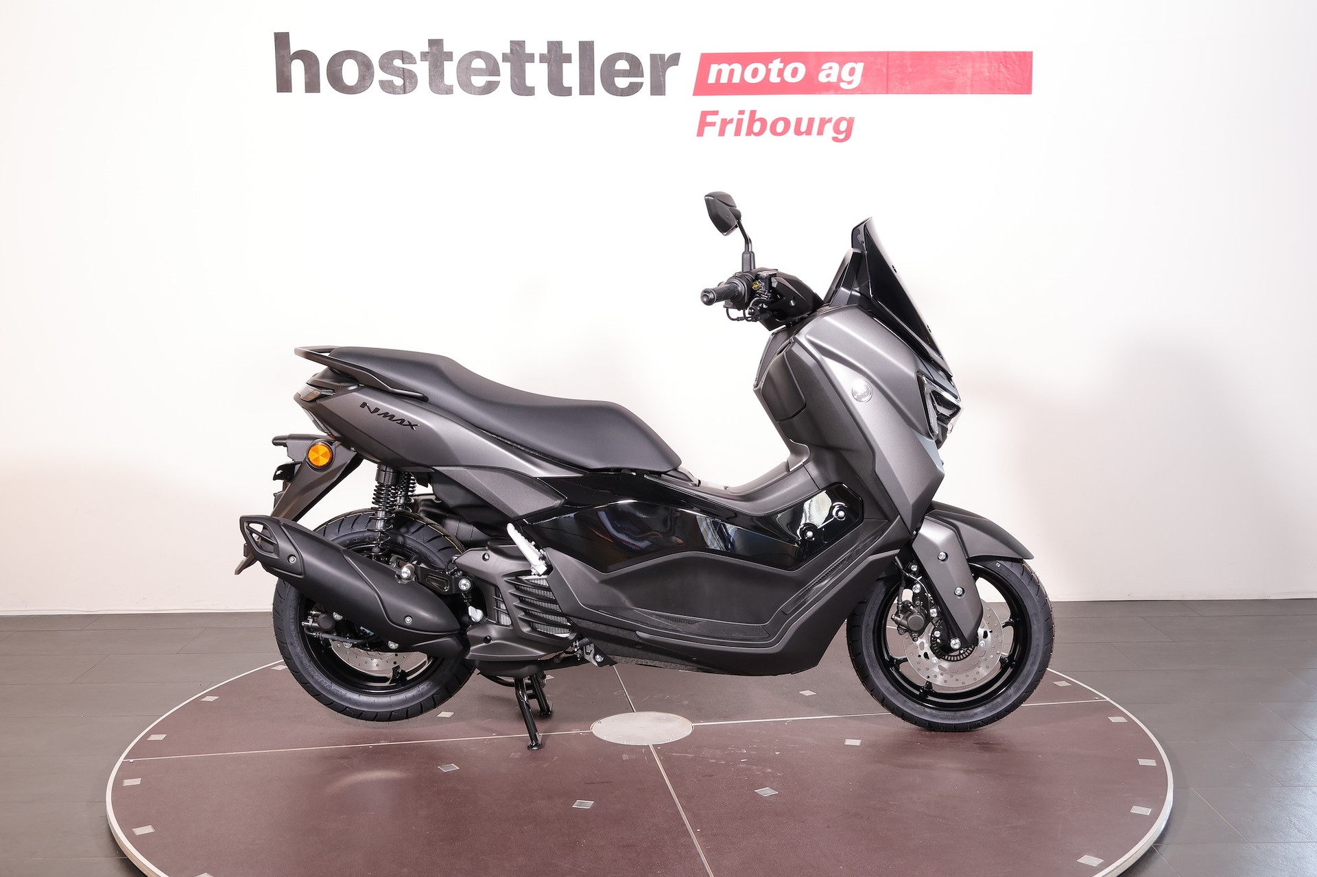 YAMAHA NMAX 125-showroom-element-1