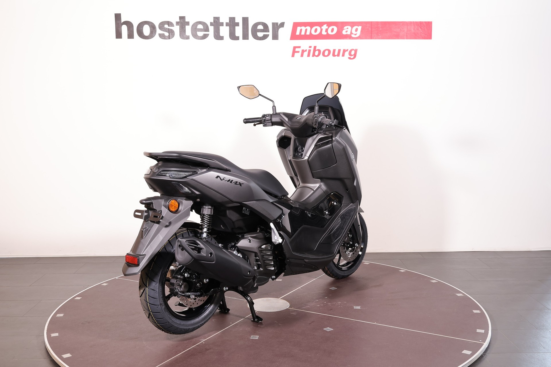 YAMAHA NMAX 125-showroom-element-2