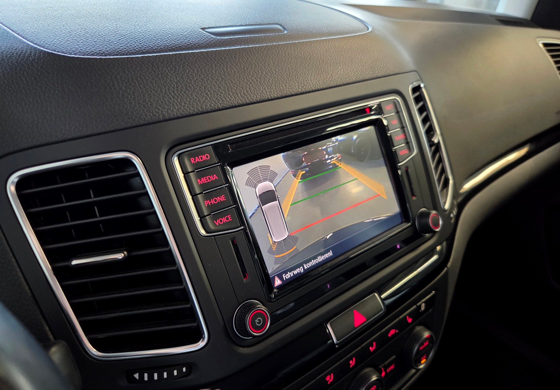 SEAT Alhambra 2.0 TDI 20th Anniversary 4x4 7-Plätzer-image-19