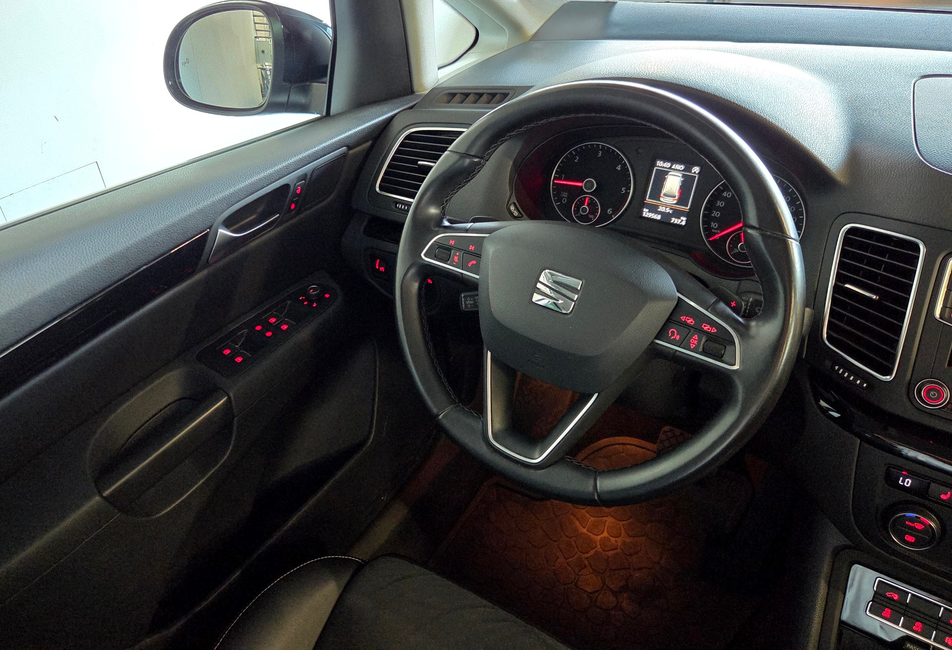 SEAT Alhambra 2.0 TDI 20th Anniversary 4x4 7-Plätzer-image-9