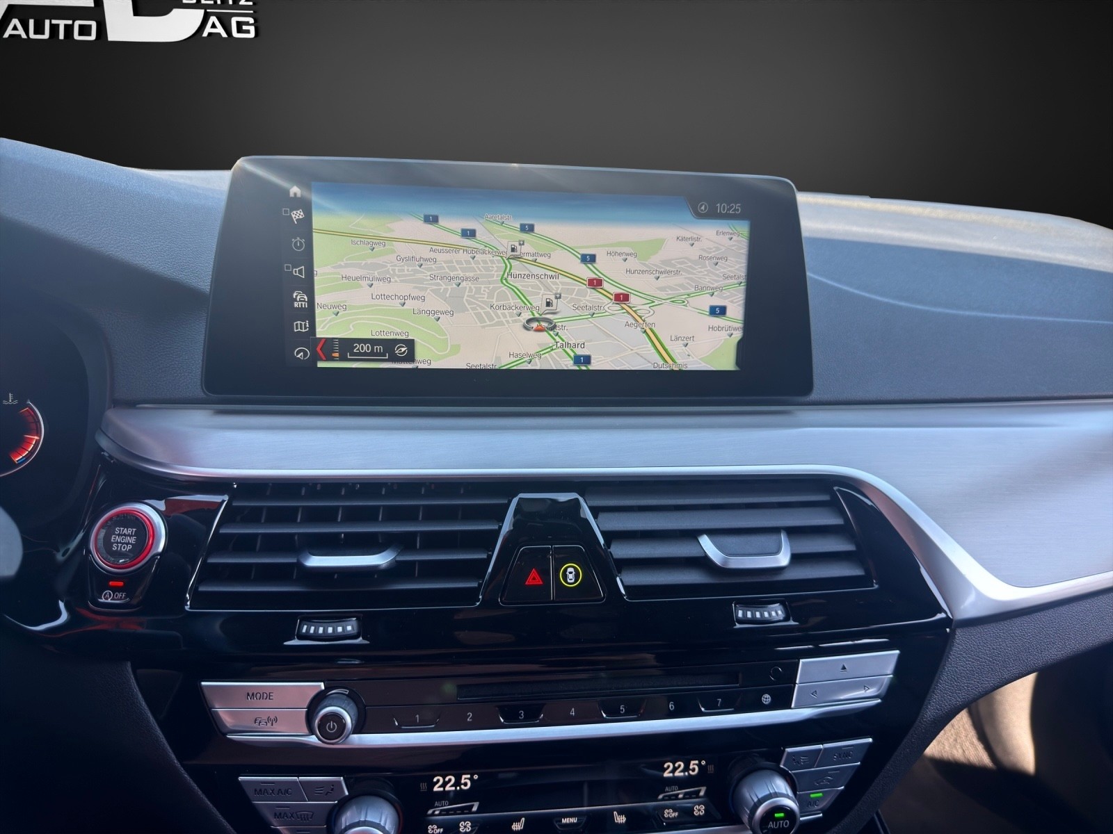 BMW 530i xDrive M-Sportpaket Touring Steptronic mit 252 PS-image-11