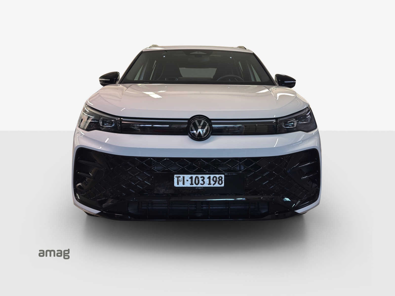 VW Tiguan 2.0 TSI DSG R-Line 4Motion-image-6